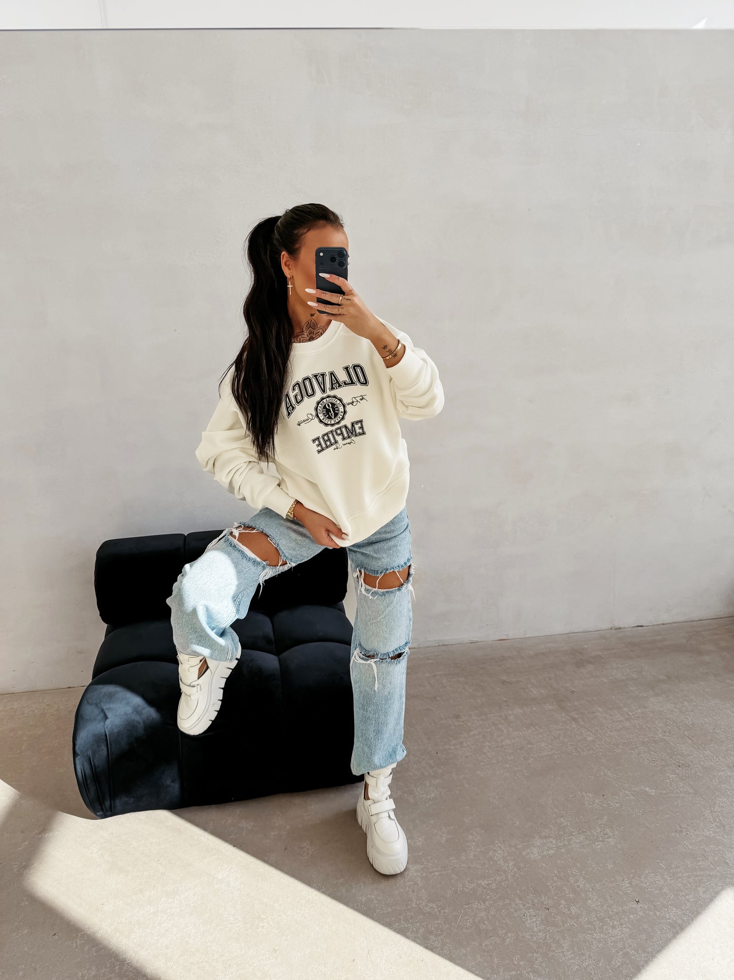 OLAVOGA AMARIS 2026 sweatshirt