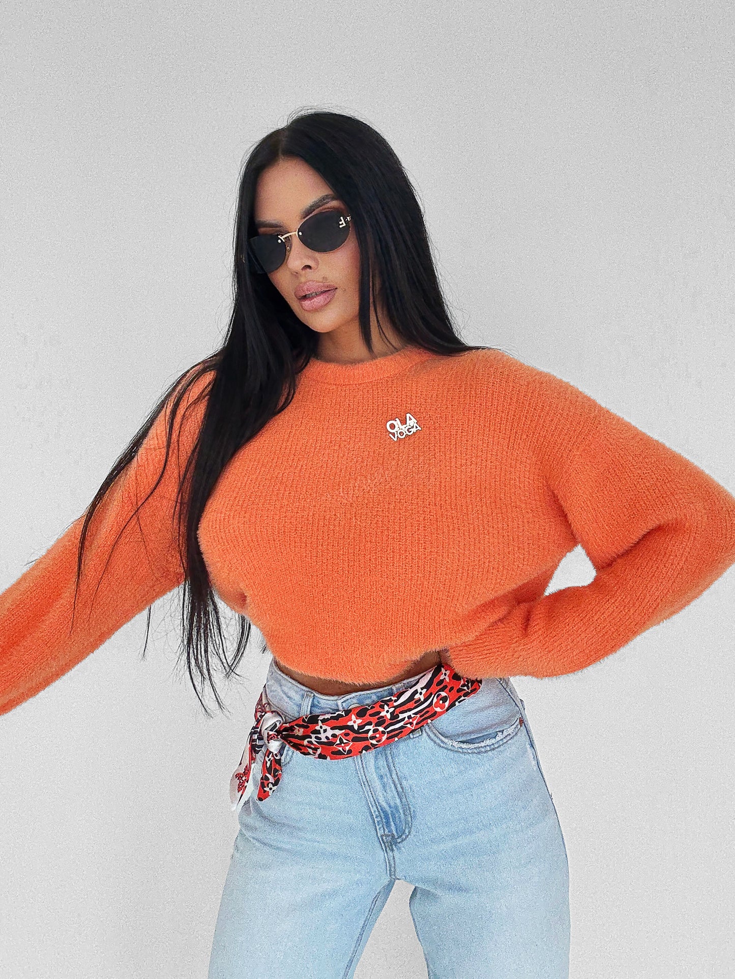 OLV Sweater – AURAMISU 2025