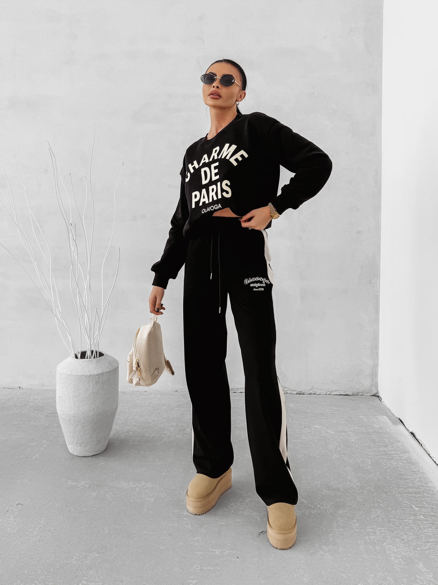 OLAVOGA Hoodie Charme 2025