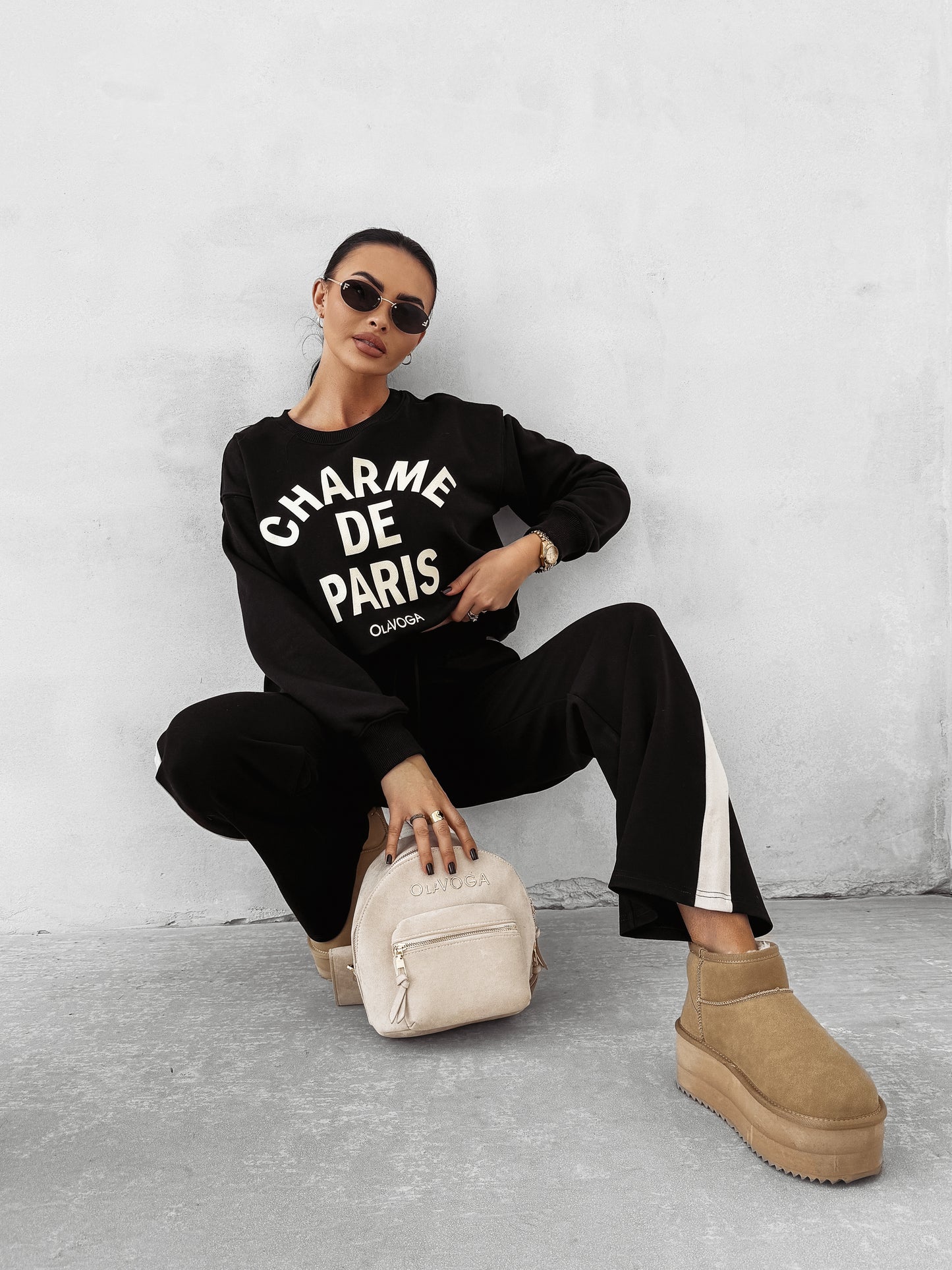 OLAVOGA Hoodie Charme 2025