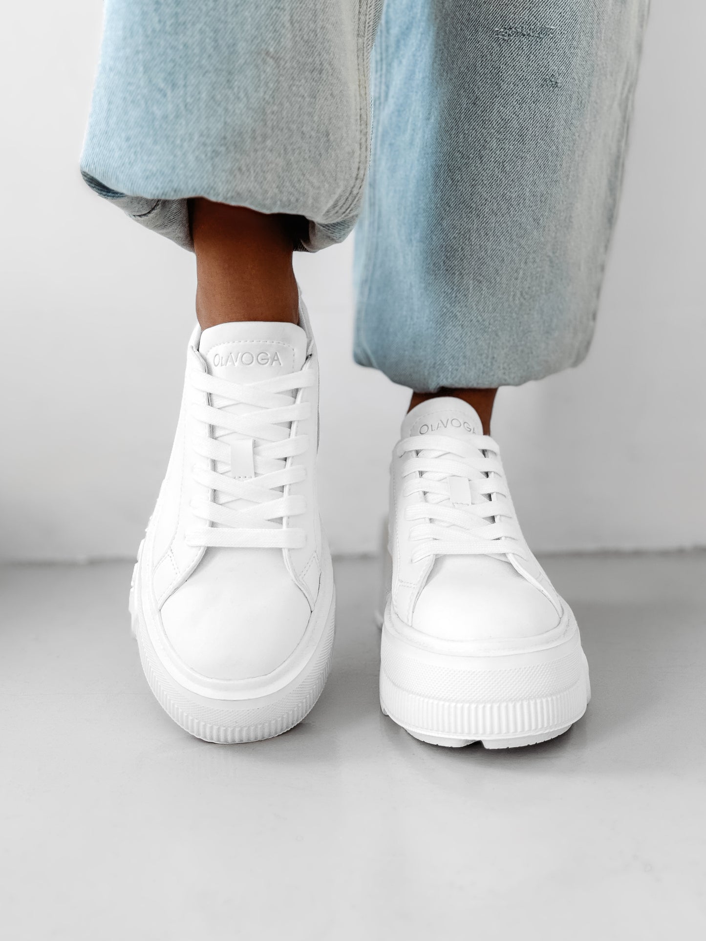 O’La Voga Sneakers NEFRE 2025