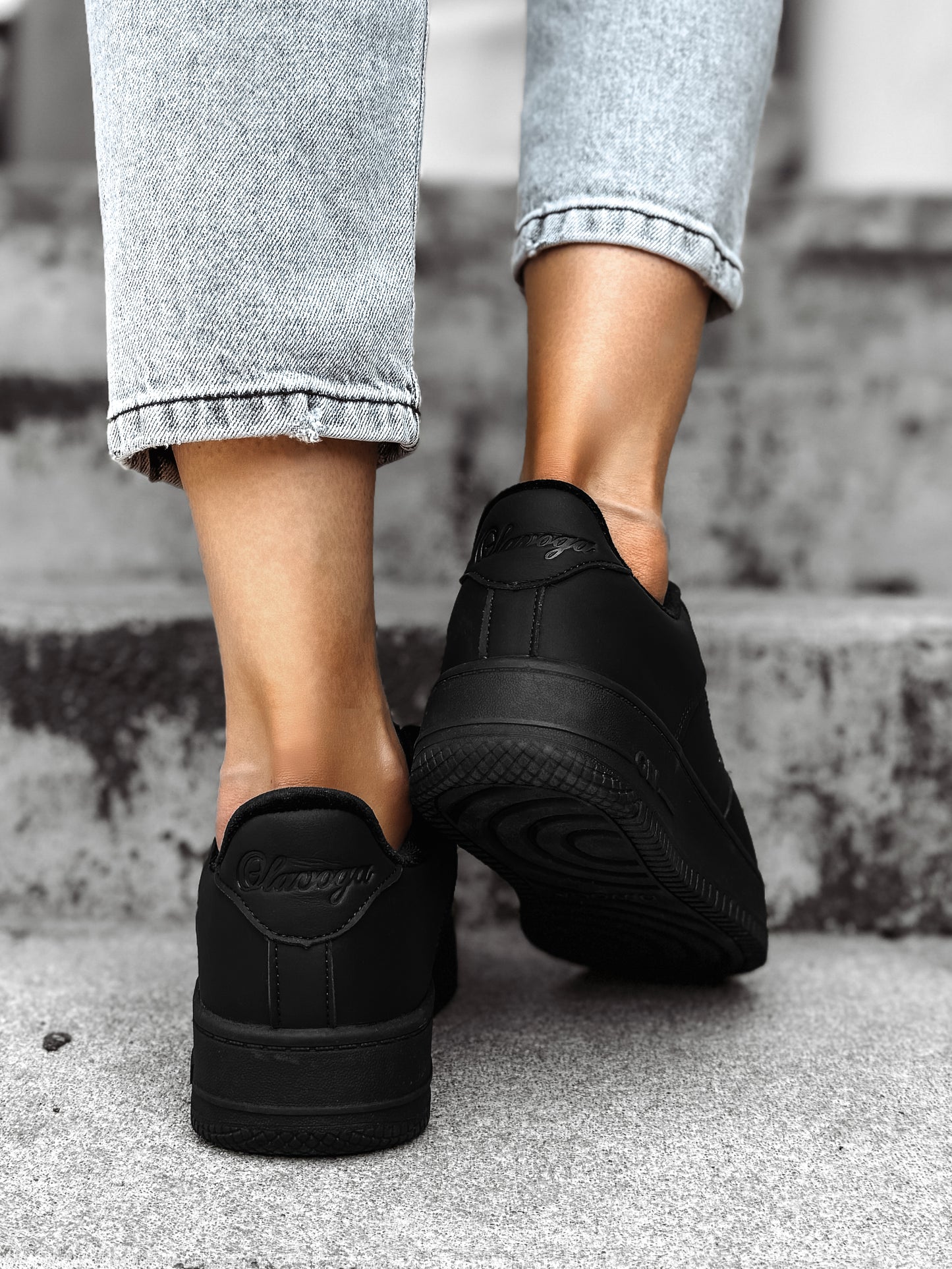 OLV Sneakers TOLBY 2025
