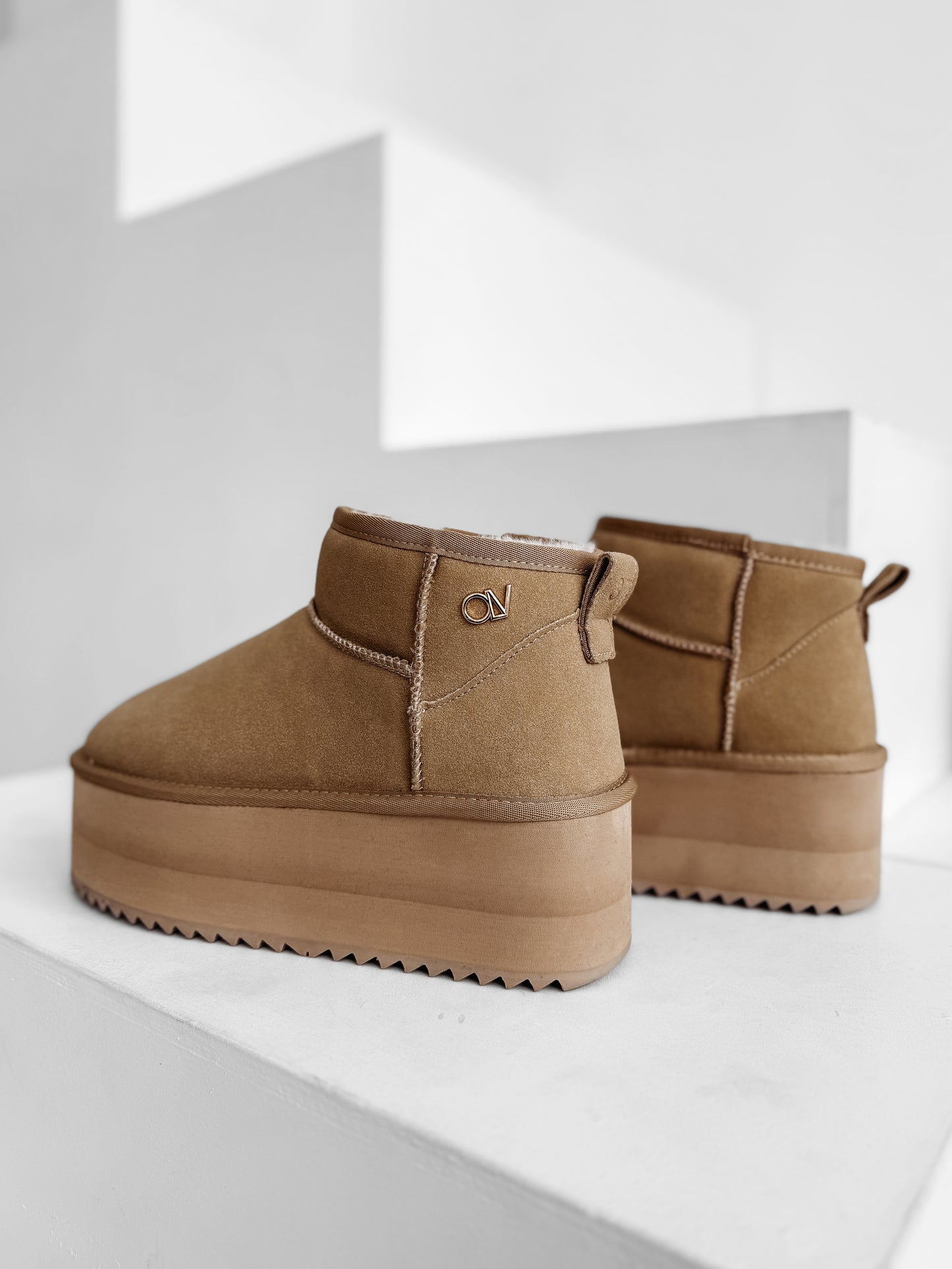 OLAVOGA Boots Misty 2025