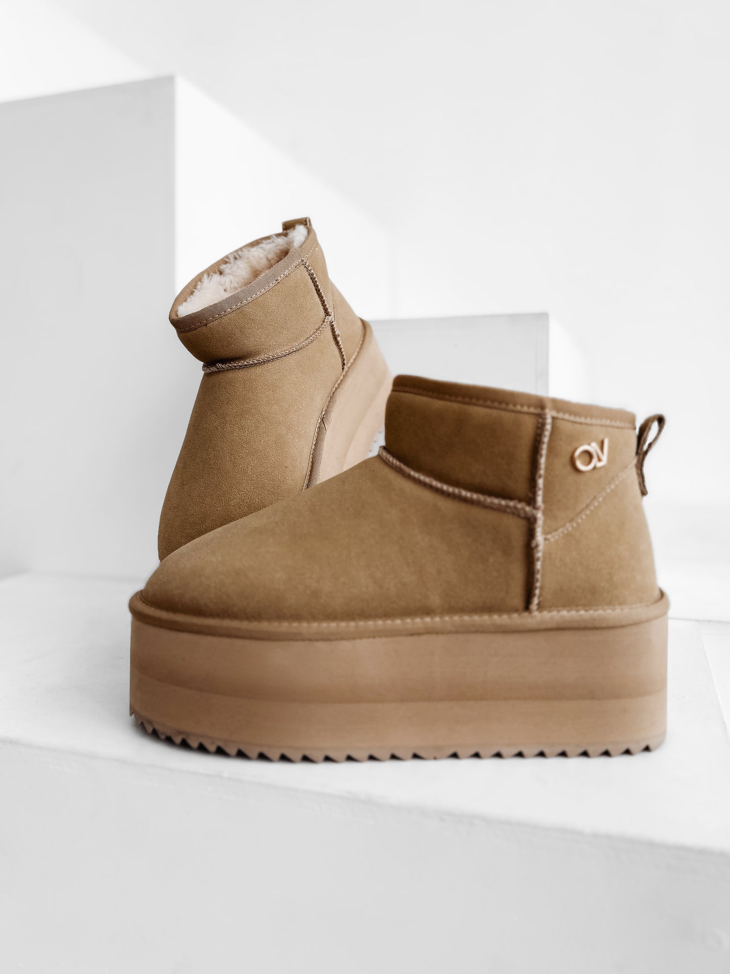 OLAVOGA Boots Misty 2025