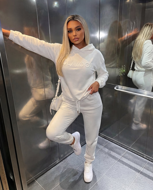 OLAVOGA set BELORE 2026