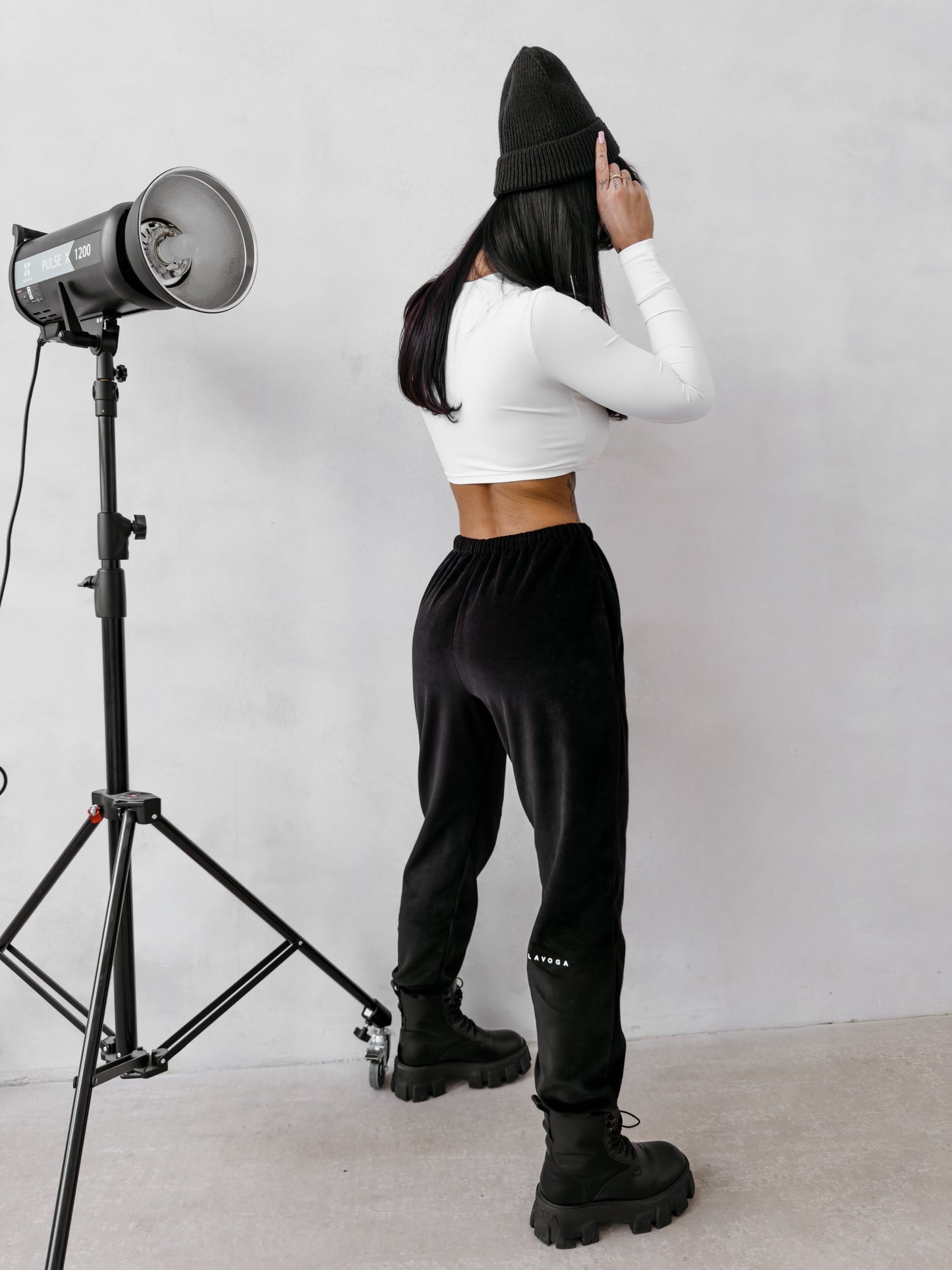 OLAVOGA trousers NESA 2026