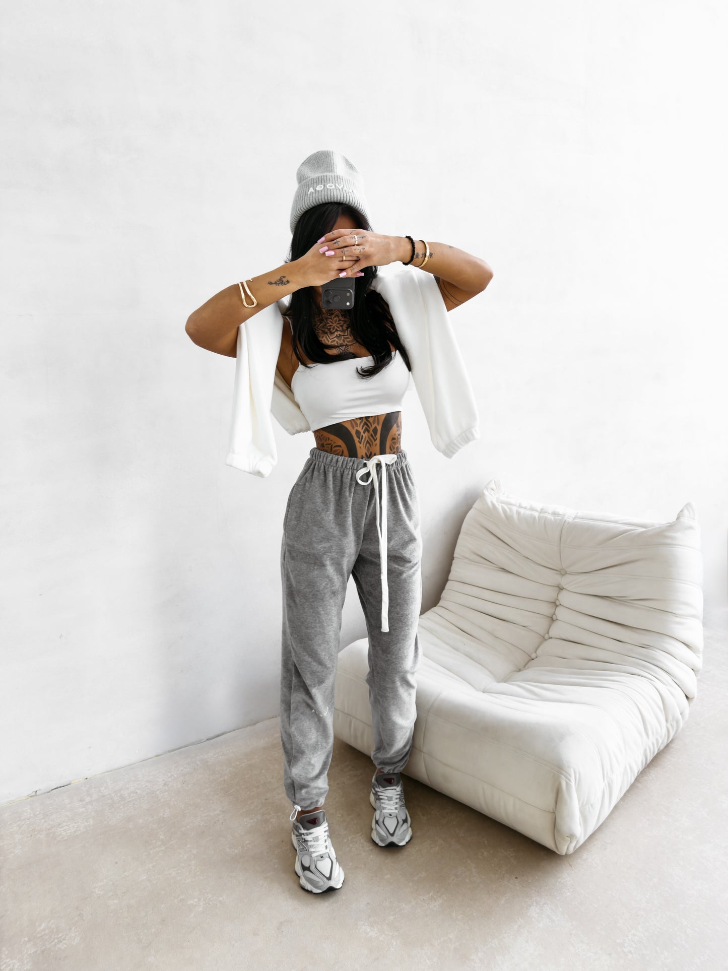 OLAVOGA trousers NESA 2026