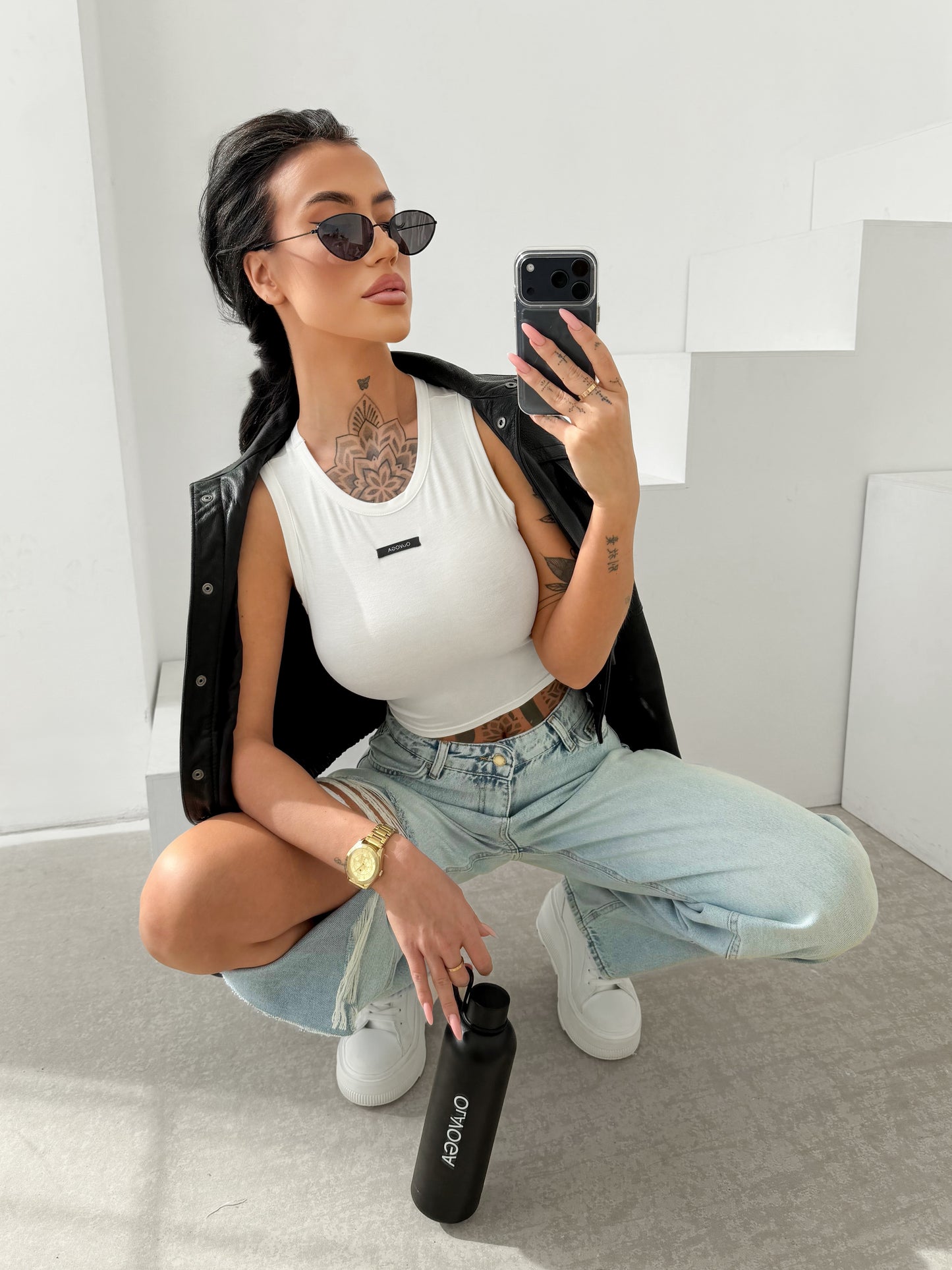 OLAVOGA top DAYBREAK 2026