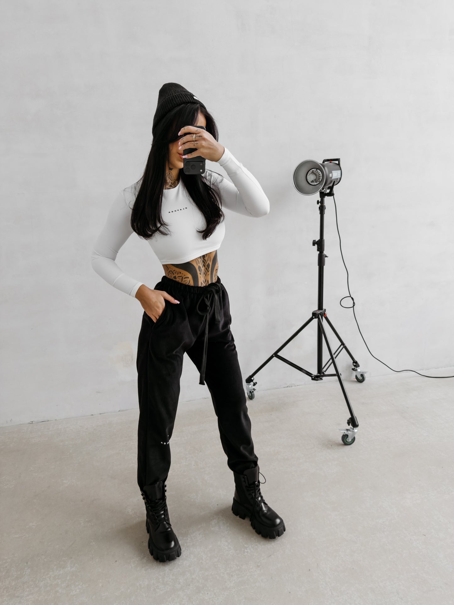 OLAVOGA trousers NESA 2026