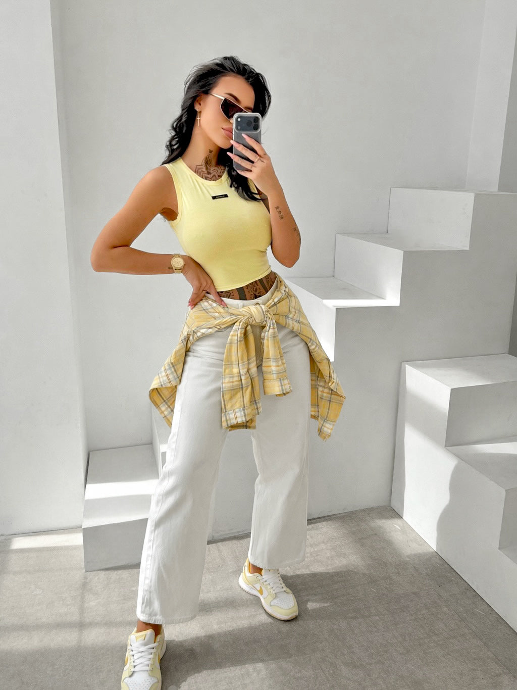 OLAVOGA top DAYBREAK 2026