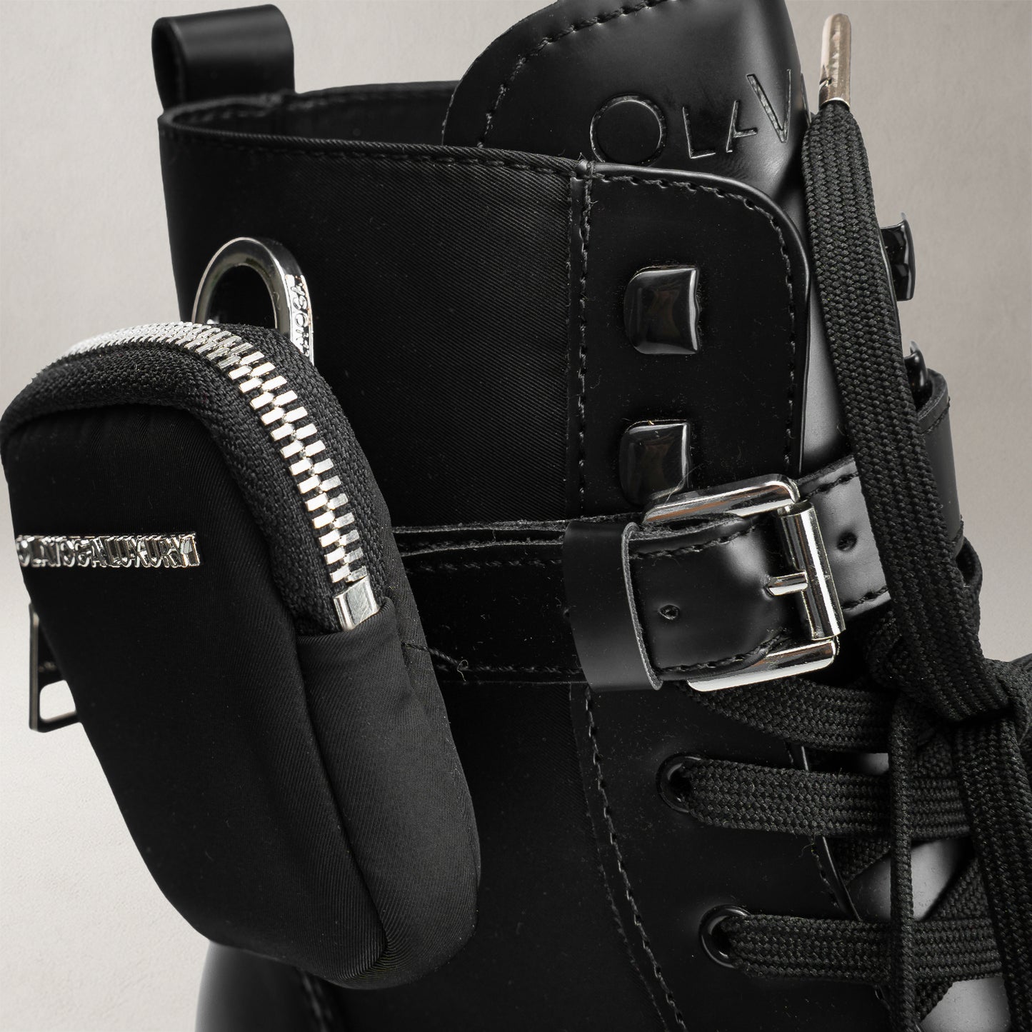 OLAVOGA Boots TREAKLY 2025