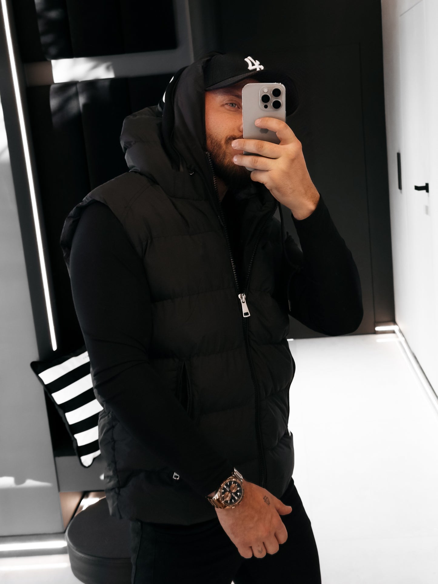 OLAVOGA Men’s Quilted Vest TAER 2026