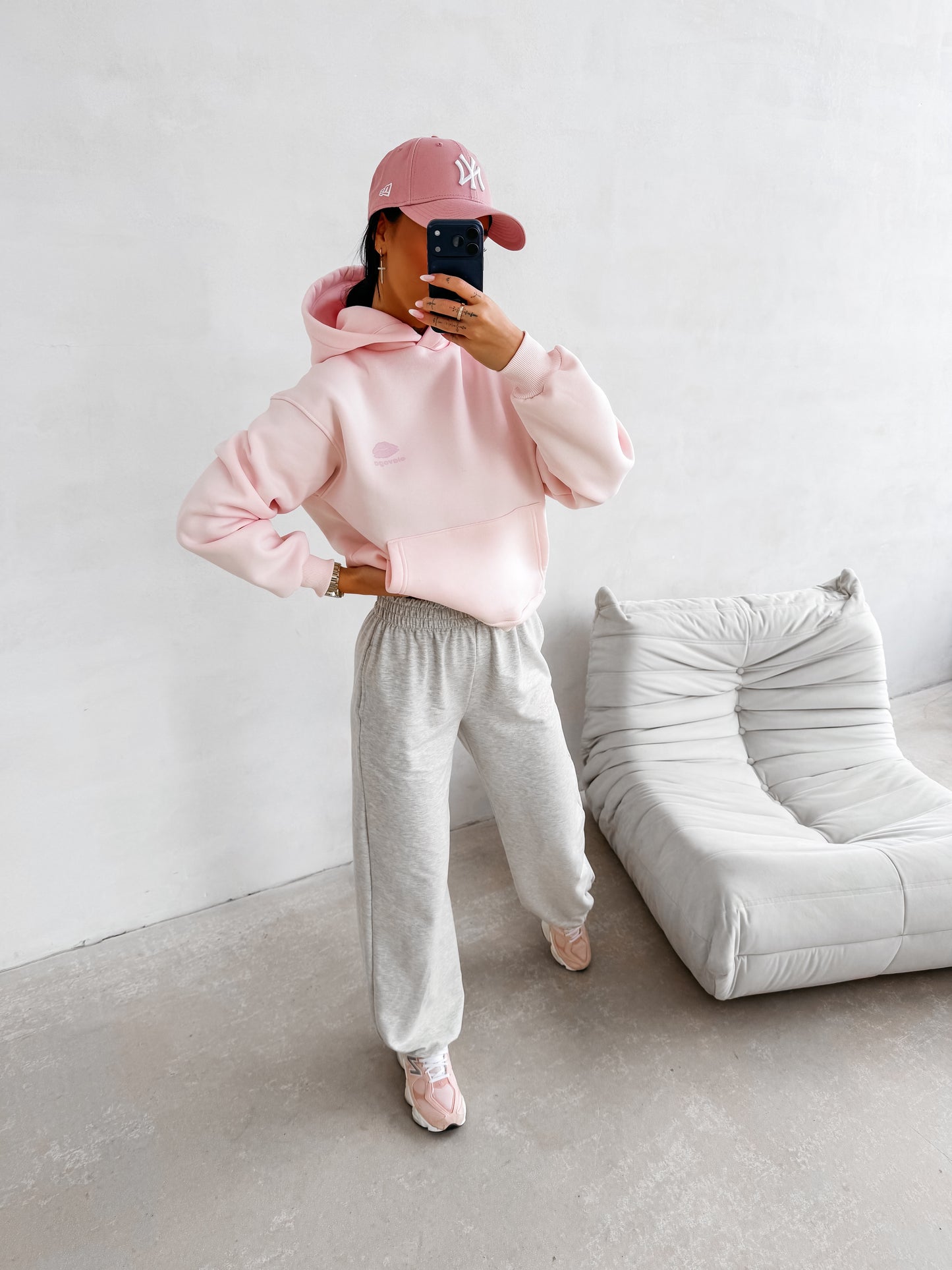 OLAVOGA Lucky Mindset 2026 HOODIE