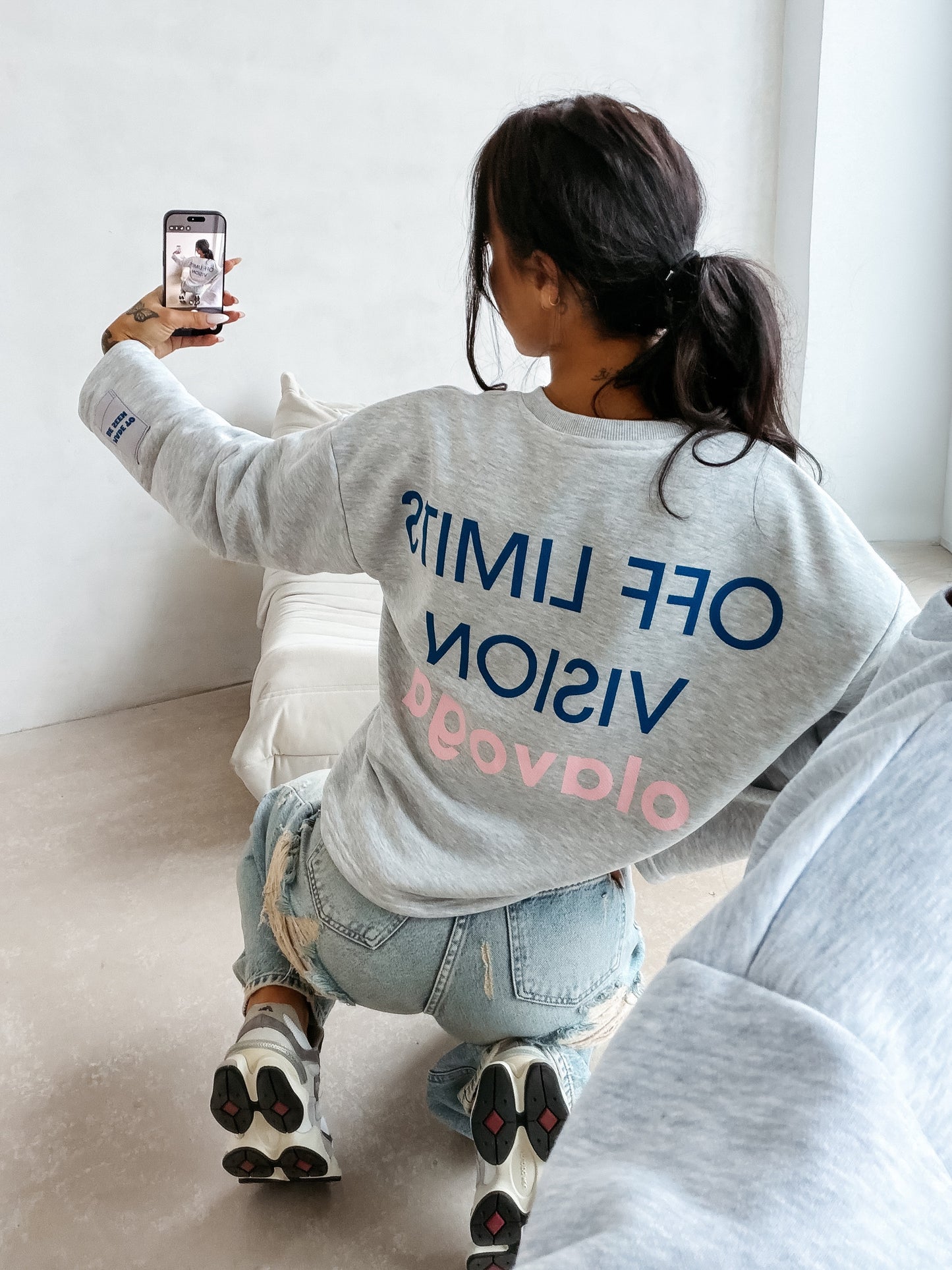 OLAVOGA Urban Royal 2026 sweatshirt