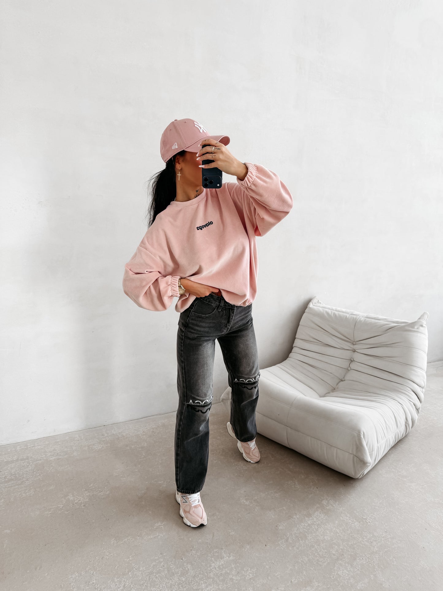 OLAVOGA Velvora 2026 sweatshirt