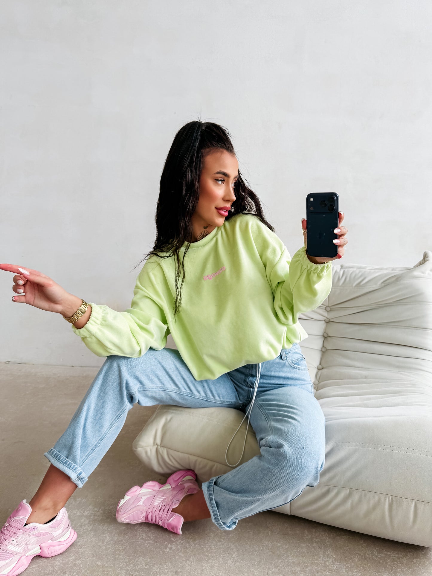 OLAVOGA Velvora 2026 sweatshirt