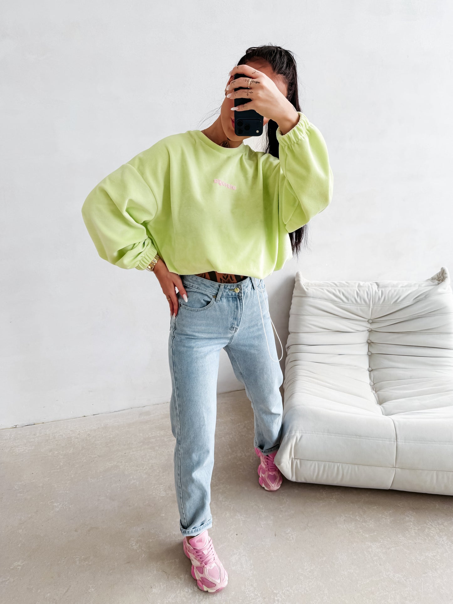 OLAVOGA Velvora 2026 sweatshirt