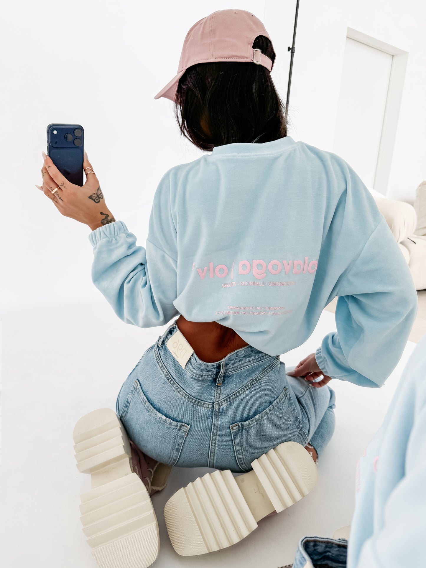 OLAVOGA Velvora 2026 sweatshirt