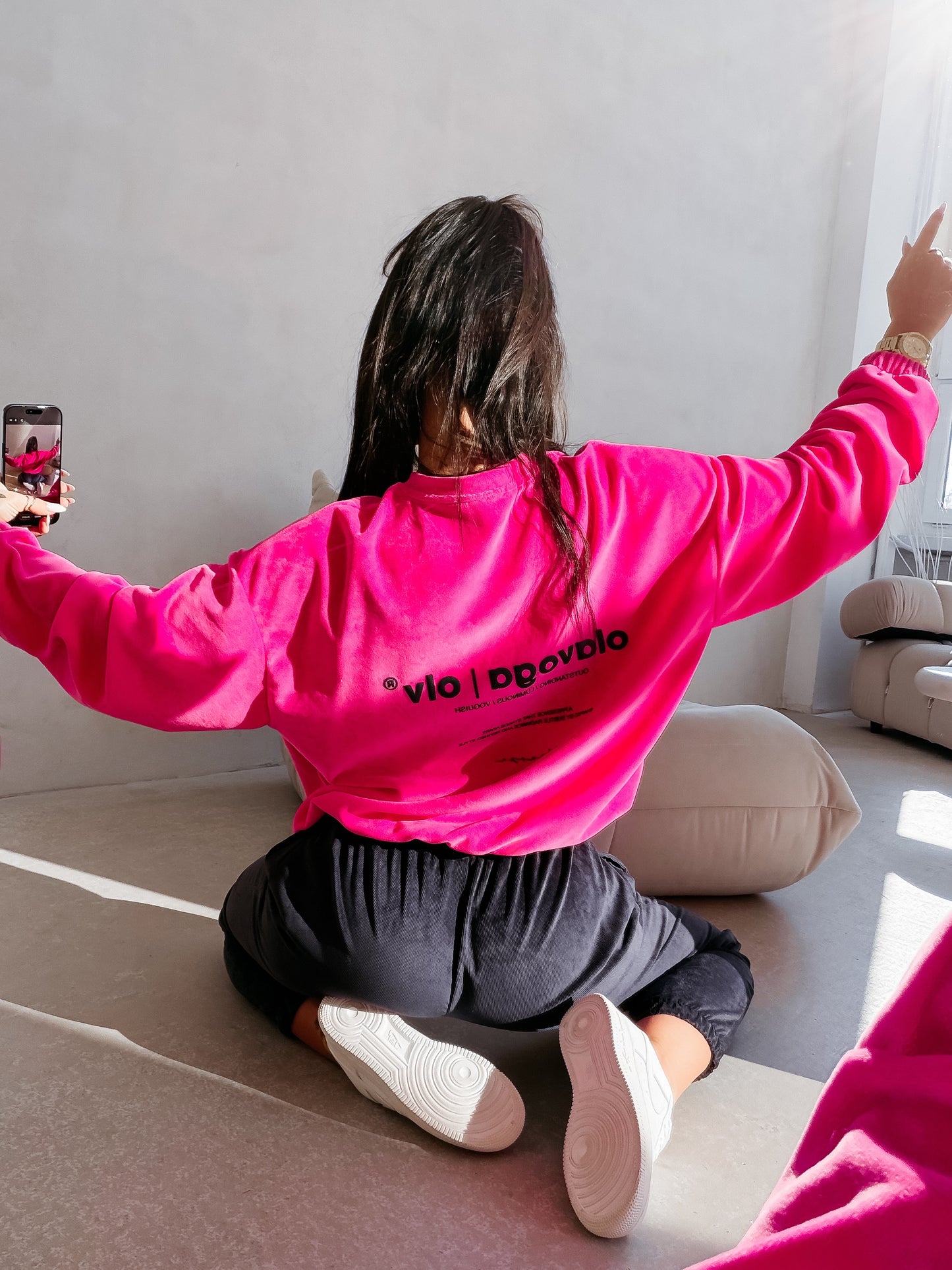 OLAVOGA Velvora 2026 sweatshirt