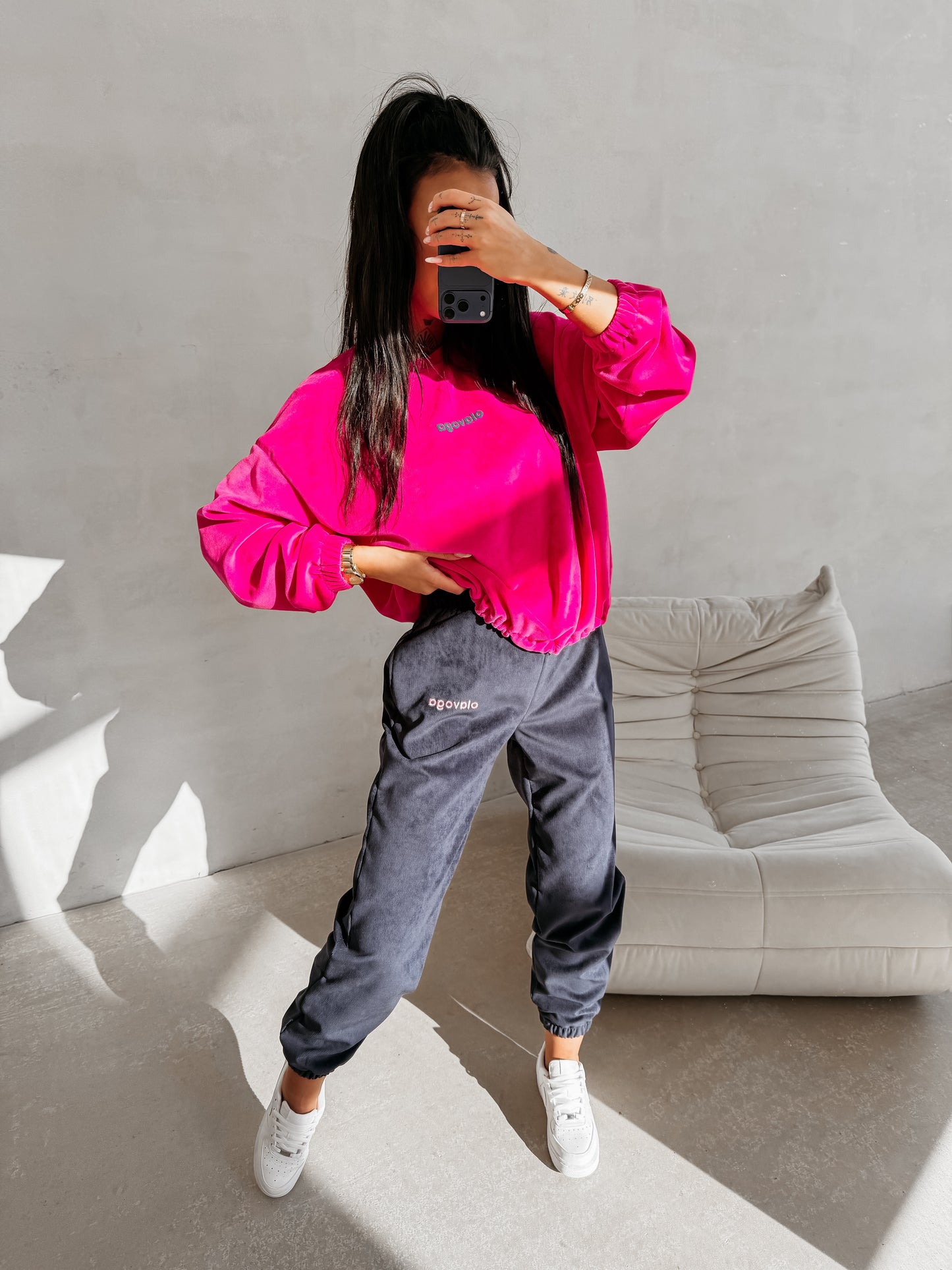 OLAVOGA Velvora 2026 sweatshirt