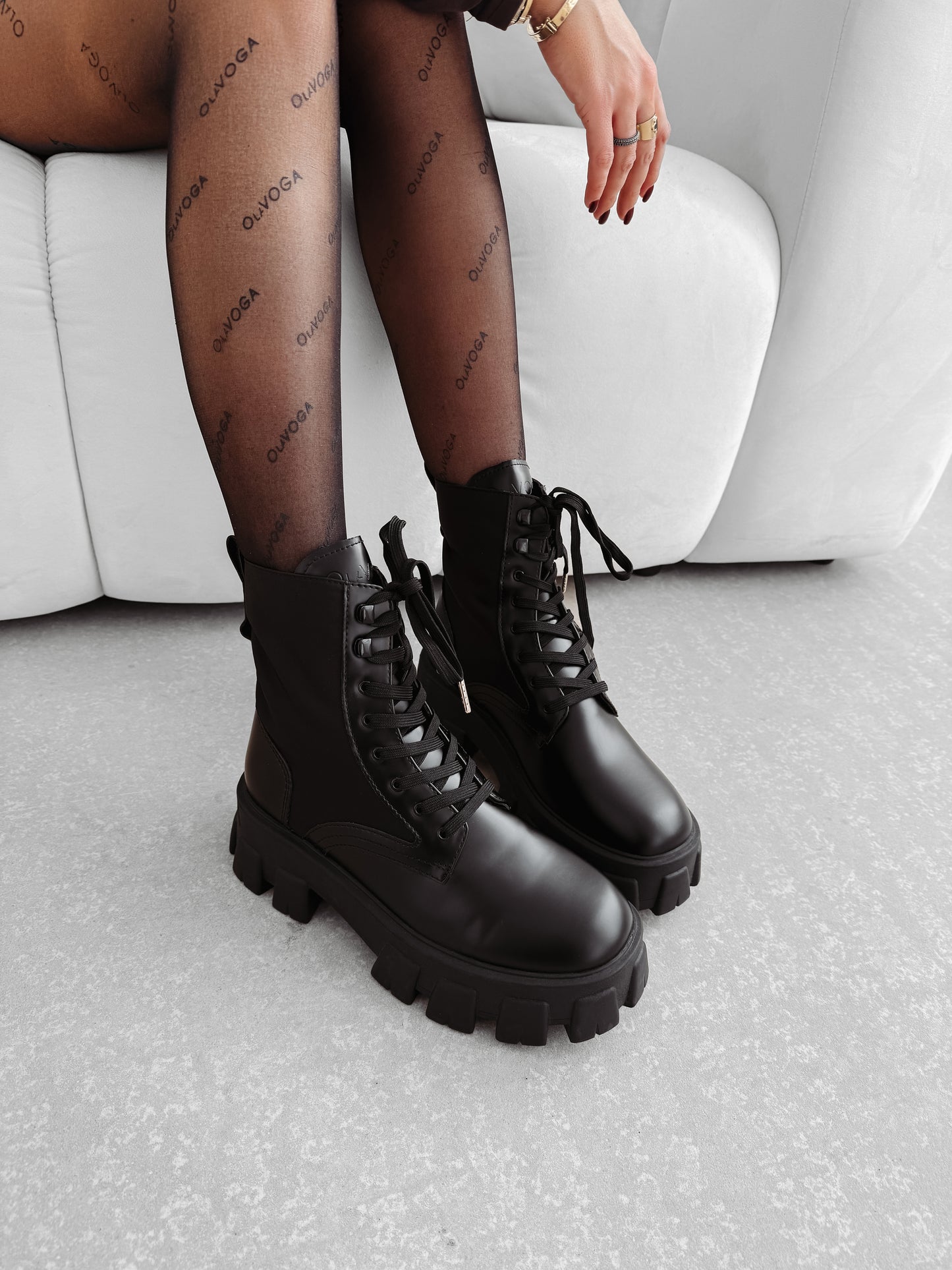 OLAVOGA Boots TREAKLY 2025