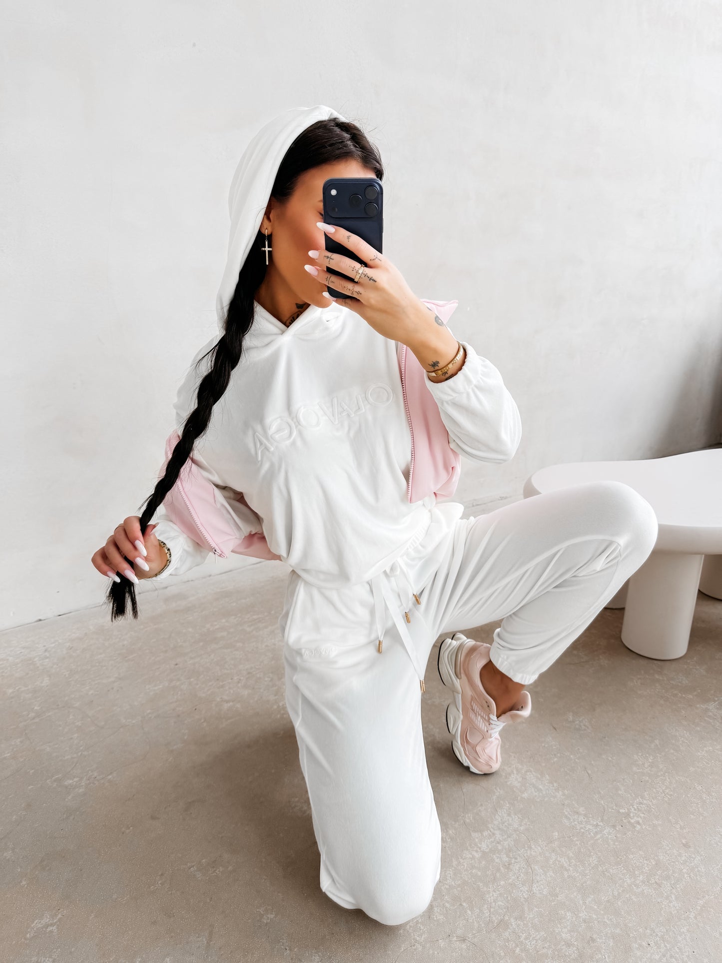 OLAVOGA set BELORE 2026