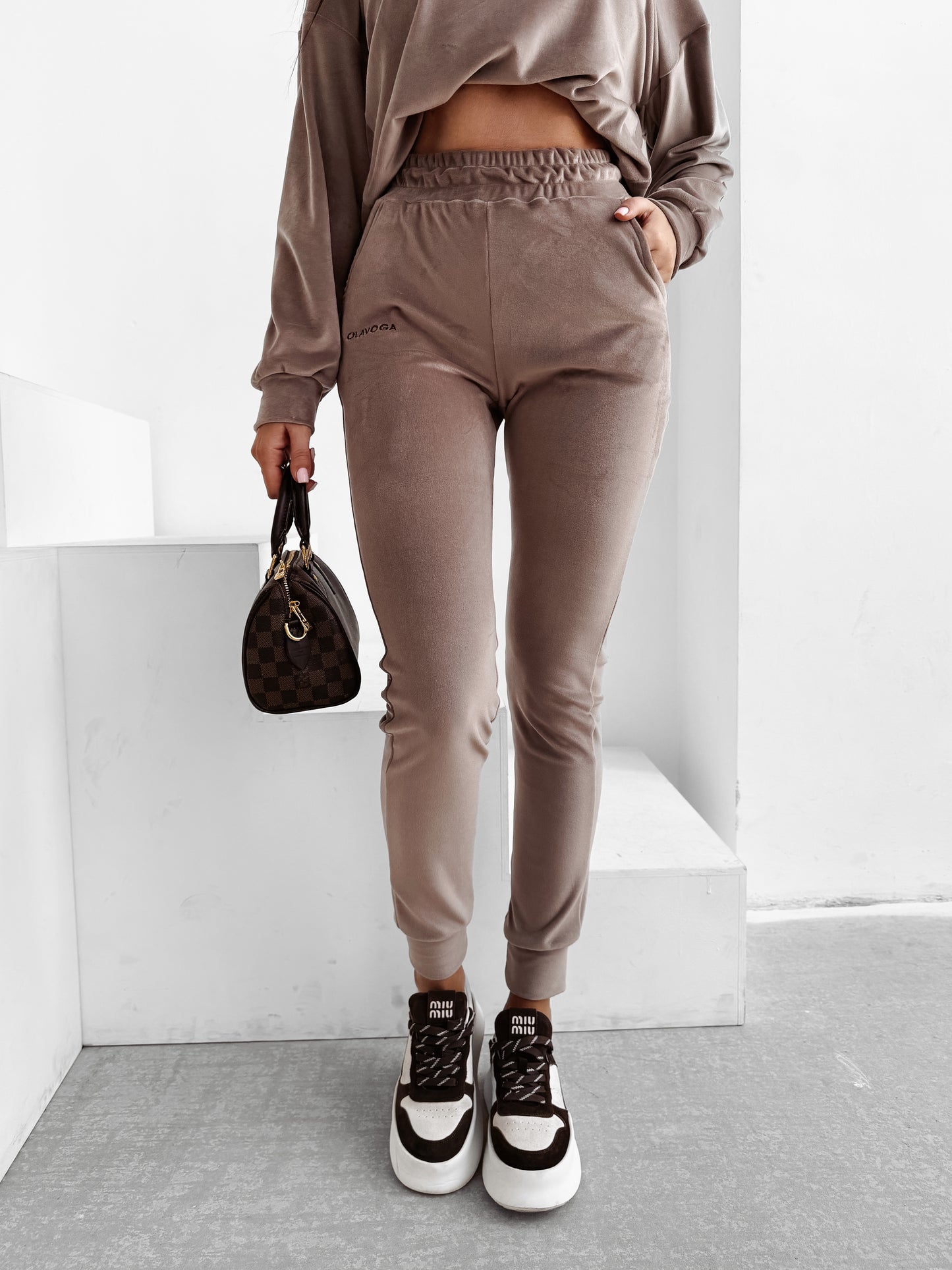 OLAVOGA Set VELVET ASH 2025