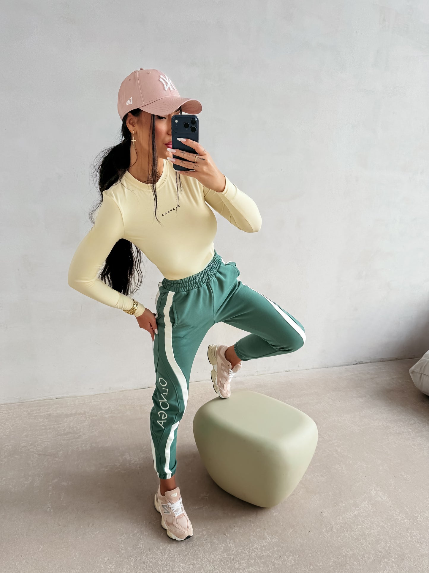 OLAVOGA FIKOR 2026 trousers