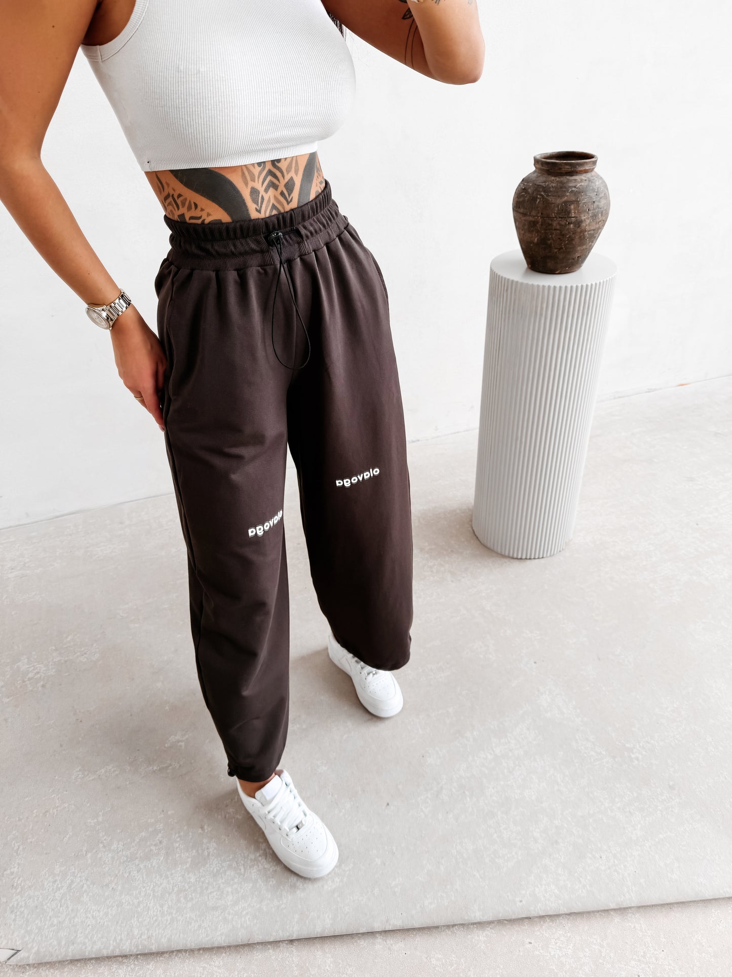 OLAVOGA Nest 2026 trousers