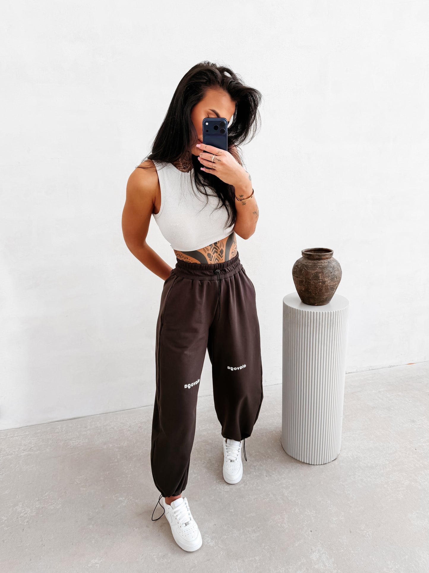 OLAVOGA Nest 2026 trousers