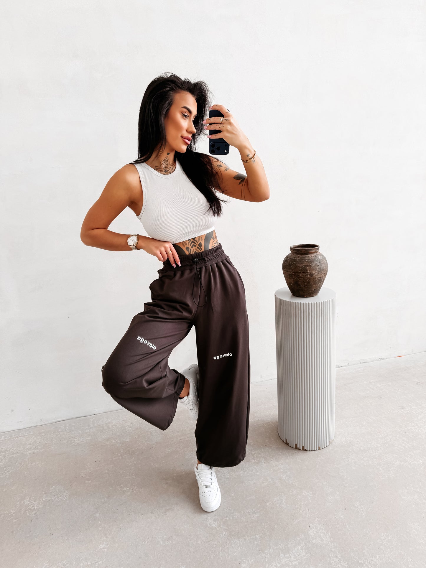 OLAVOGA Nest 2026 trousers