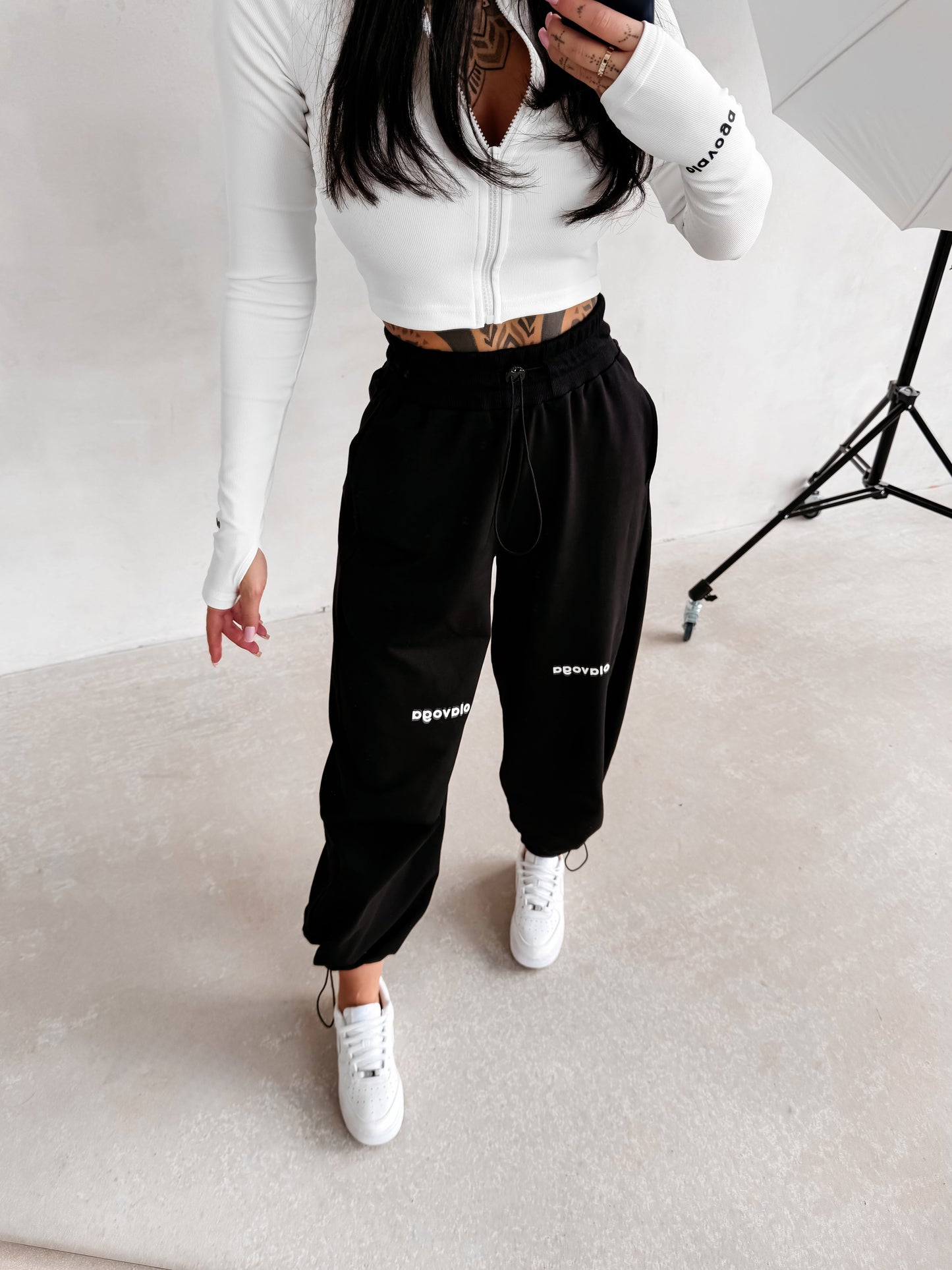 OLAVOGA Nest 2026 trousers