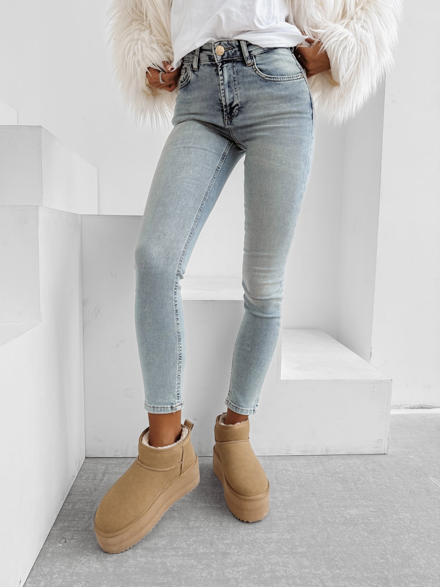 OLAVOGA Jeans Raio 2025